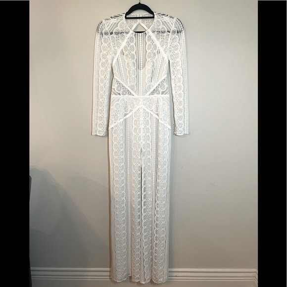 Long sleeve backless white/ivory jumpsuit (4) - Picture 1 of 16